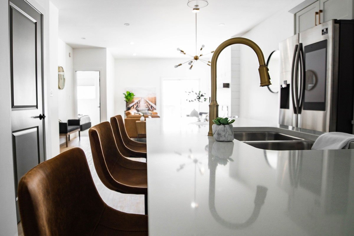 6-7-bed-house.jpg