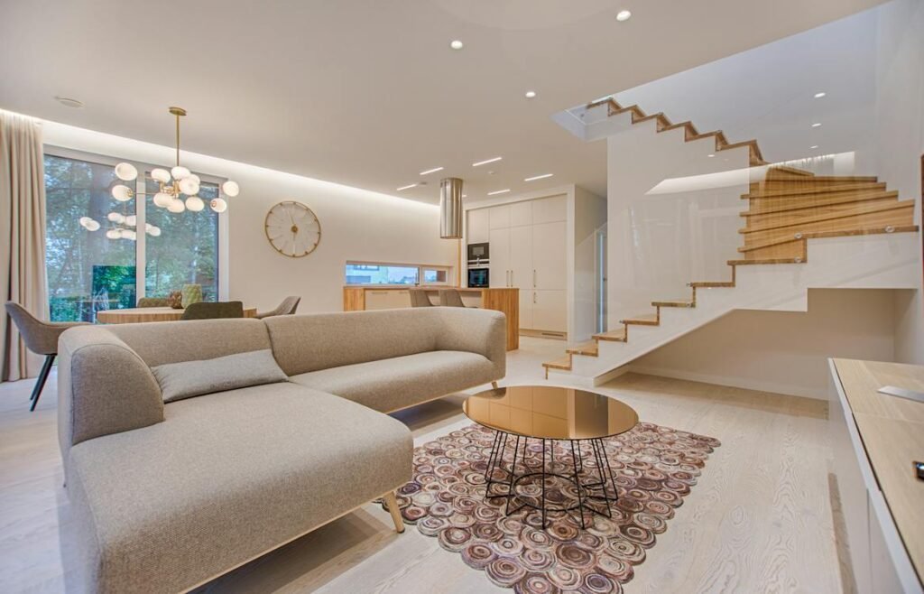 interior-1024x658